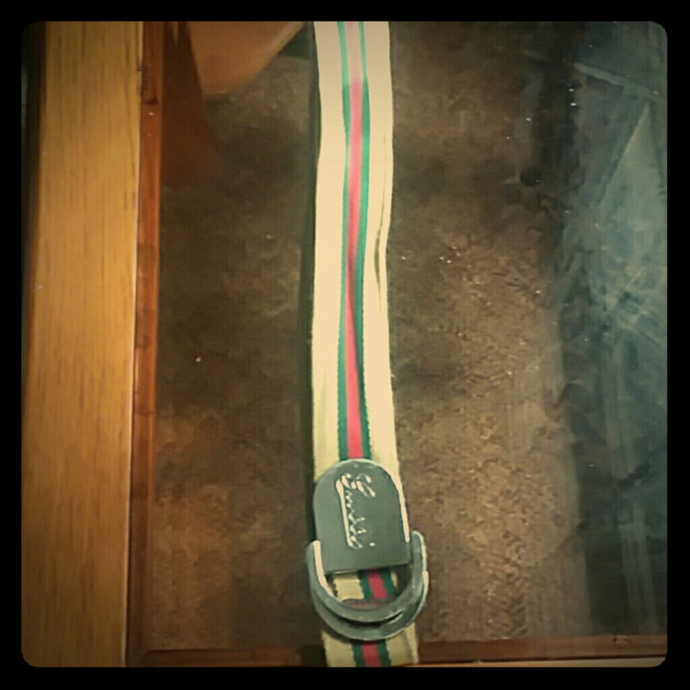 Gucci belt.